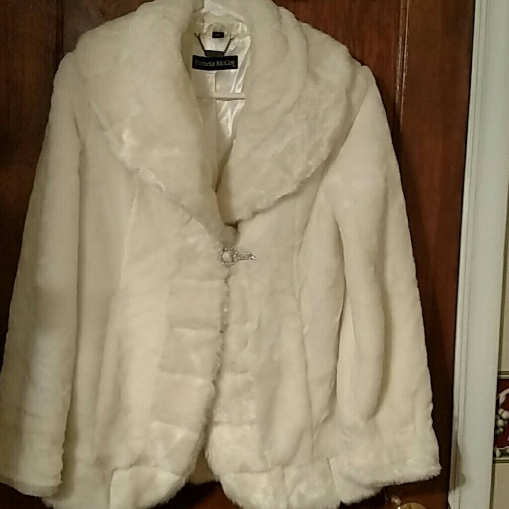 Pamela McCoy Ivory Faux Fur Jacket